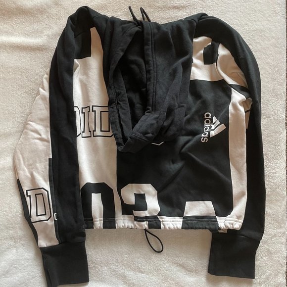 Adidas Cropped Graphic Lightweight Sweatshirt Black and White SZ Small - Picture 2 of 5